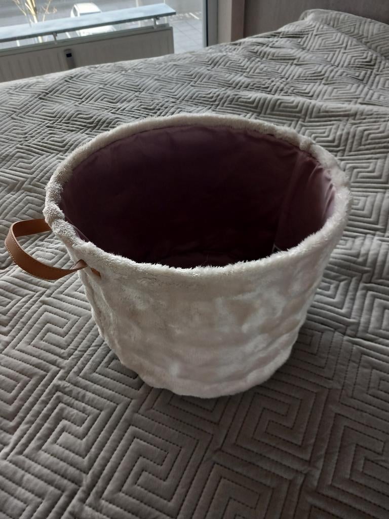 Mandje beige nieuw, Tuin en Terras, Ophalen