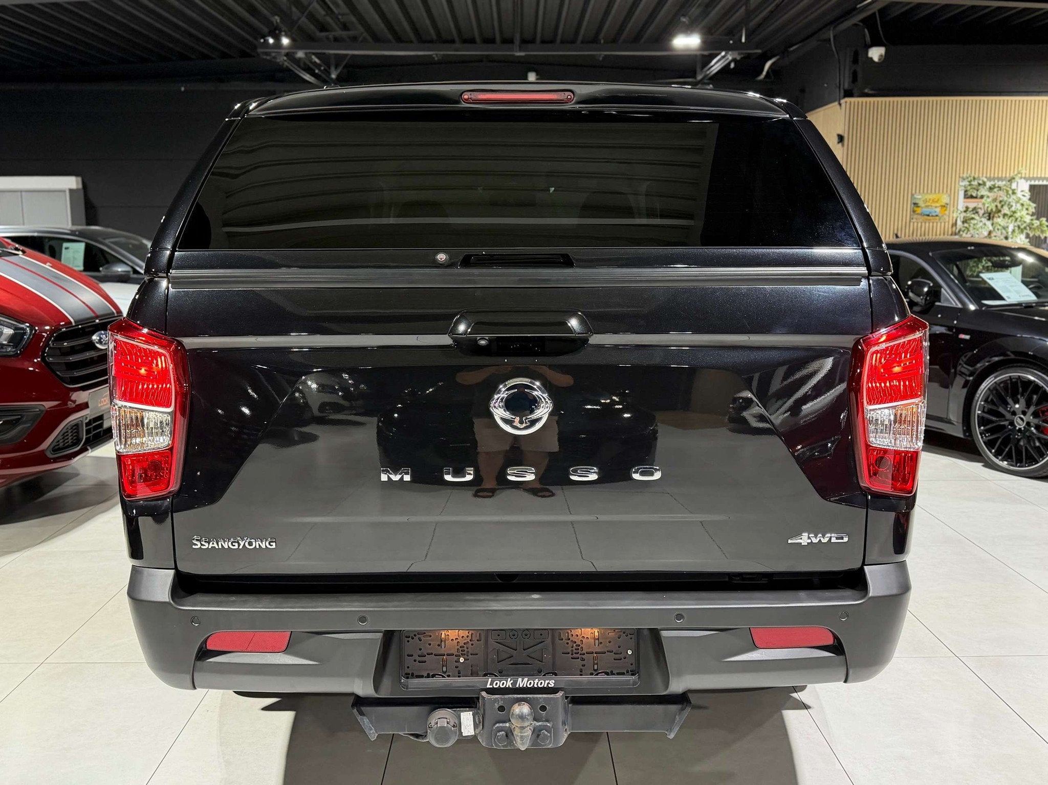 SsangYong Musso 2.2 Turbo e-Xdi 4WD AUTOMATIQUE 181CV CUIR N, Auto's, Automaat, 4 deurs, 2157 cc, Gebruikt