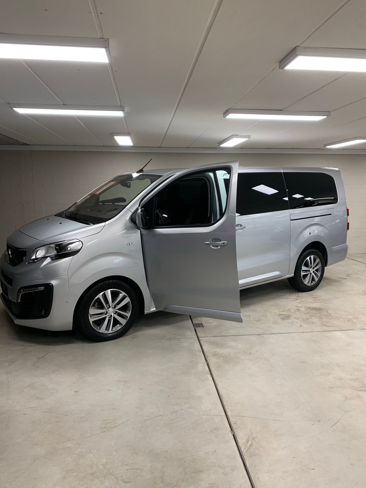 Peugeot expert traveller, Auto's, Dealer onderhouden, Monovolume, Leder, 5 deurs