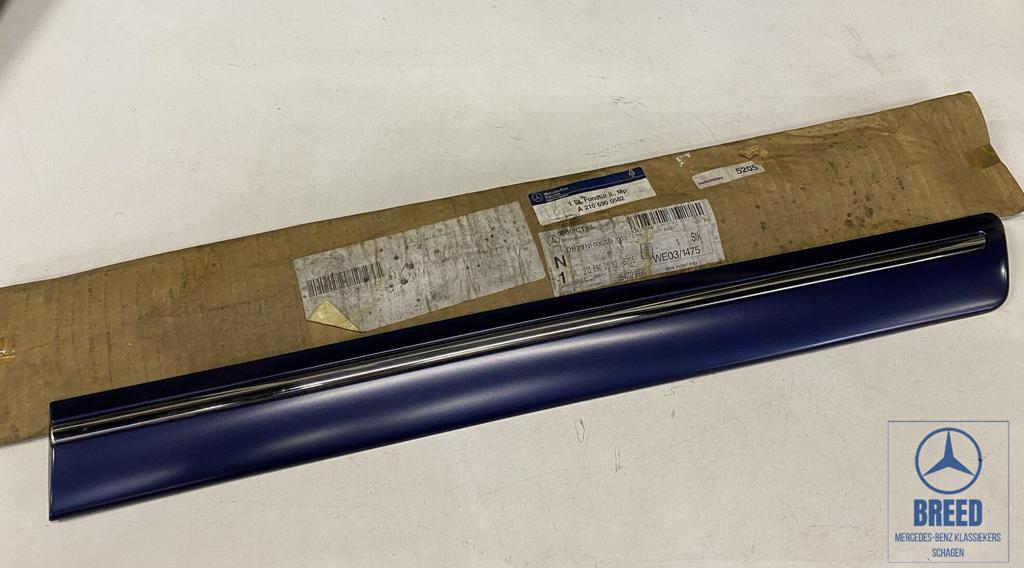 NOS sierlijst achterdeur links Mercedes-Benz W210 E-Klasse, Auto-onderdelen, Carrosserie, Mercedes-Benz, Nieuw, Ophalen of Verzenden