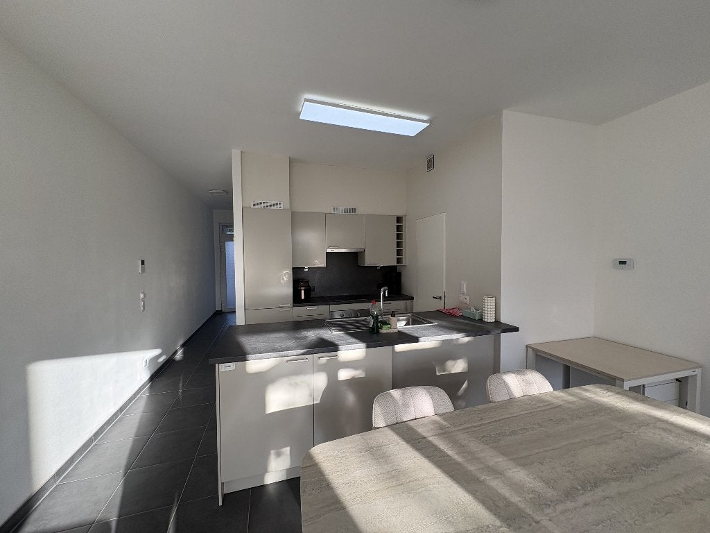 Complete Zanussi keuken (2017), Huis en Inrichting, Ophalen, Gebruikt, Dubbelwandige keuken, Kunststof