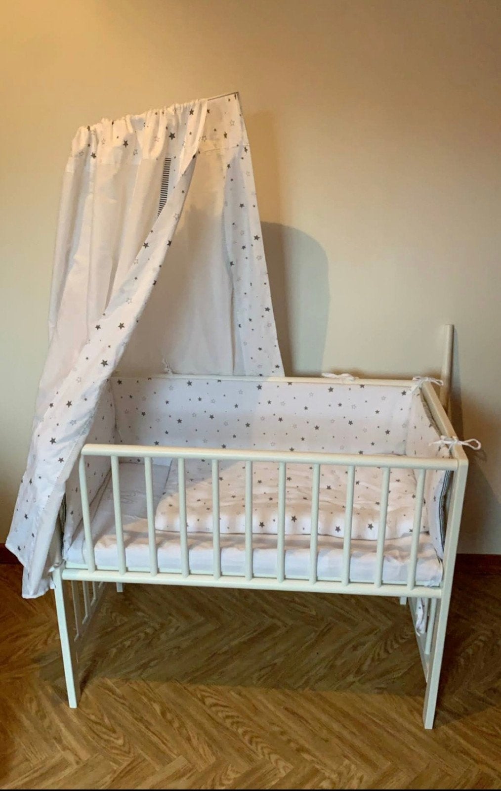 babywieg, Nieuwe matras en alles erbij lakens deken..., Ophalen, Zo goed als nieuw, Wieg
