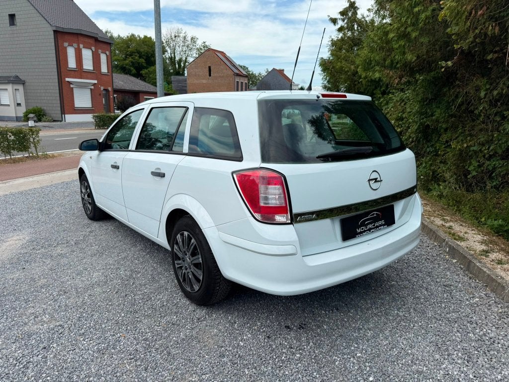 Opel Astra  Astra SW 1.8i Cosmo, 186 g/km, Achat, Entreprise, Carnet d'entretien