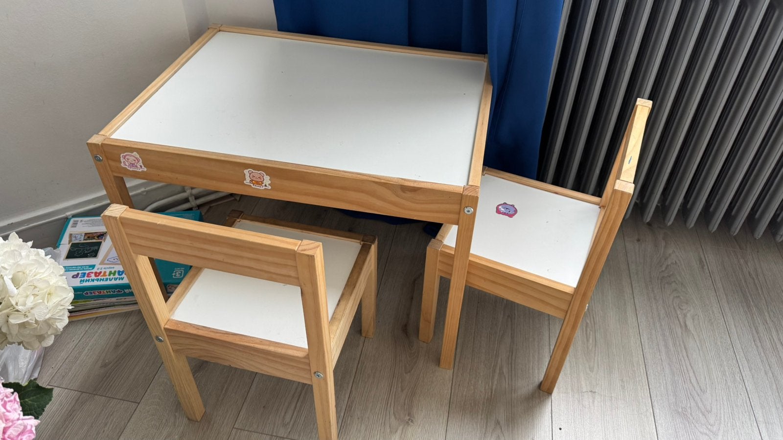 Kinder tafel, Ophalen, Zo goed als nieuw