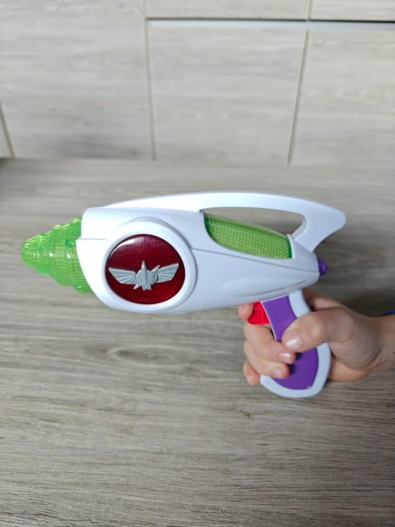 Toy Story Buzz Lightyear Infinitiy Blaster, Kinderen en Baby's, Speelgoed | Actiefiguren, Ophalen, Zo goed als nieuw