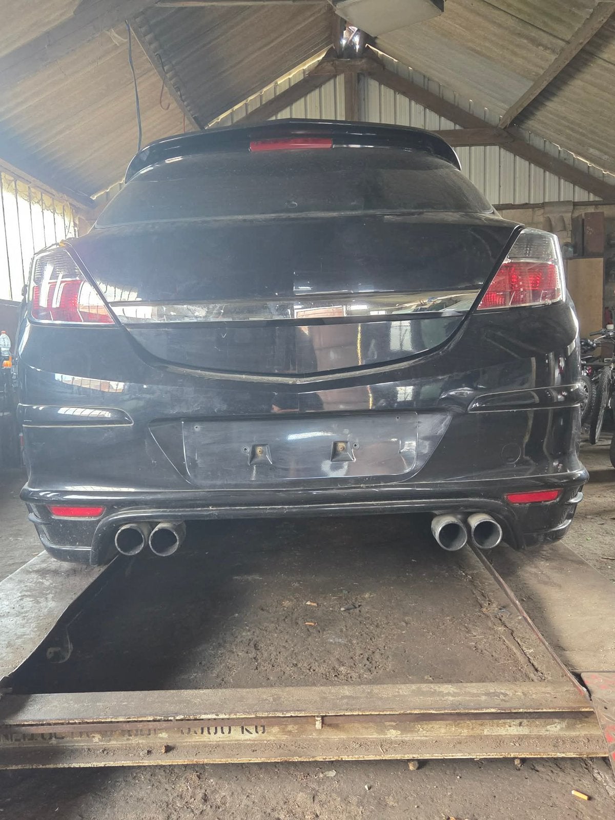 A vendre ou échange, Auto's, Opel, Voorwielaandrijving, Zwart, 4 cilinders, Zwart
