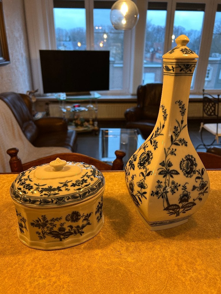Set Vista Alegre - Portugal + 2 Chinese vaasjes, Antiek en Kunst, Ophalen
