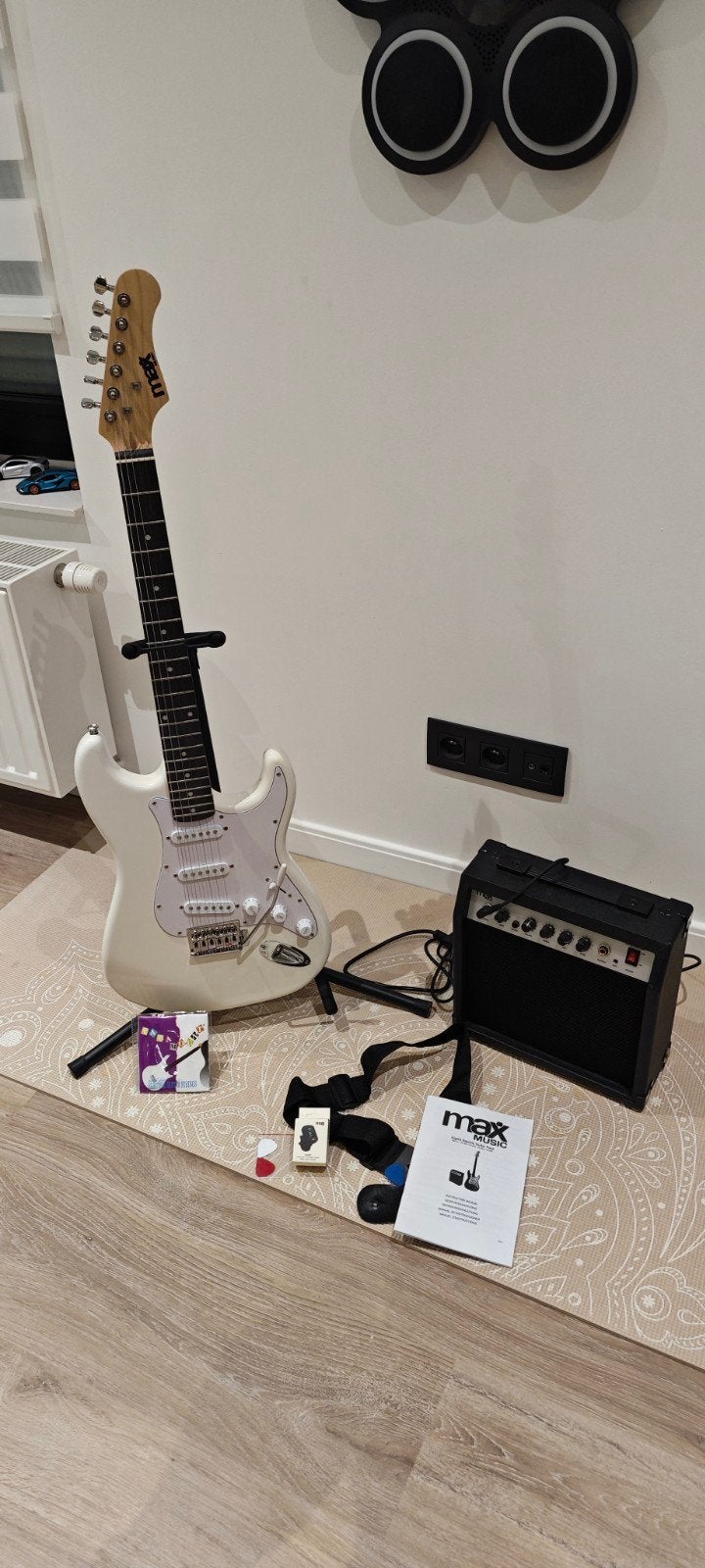 Electrische gitaar startset incl gitaar standaard, Muziek en Instrumenten, Ophalen