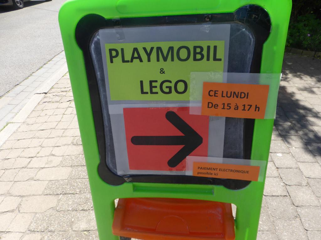 PLAYMOBIL-LEGO 25 mai Cointe - 2e vide-grenier, Kinderen en Baby's, Speelgoed | Playmobil, Gebruikt, Complete set, Ophalen