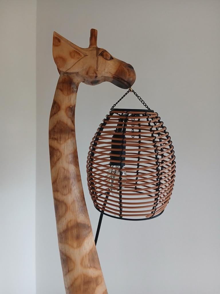 Houten giraf met lamp, Ophalen