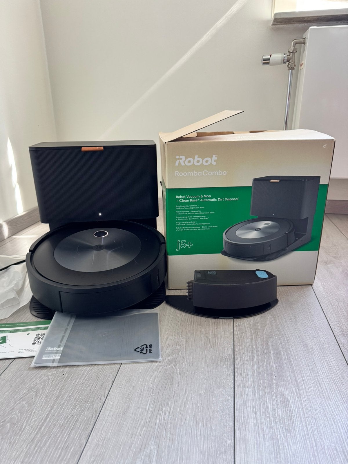 iRobot Roomba Combo j5+ aspirateur et laveur, Electroménager, IRobot, Réservoir, Comme neuf, Aspirateur robot