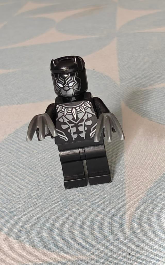 Lego Black Panther Met dark Bluish Gray Armor, Ophalen of Verzenden, Zo goed als nieuw, Lego