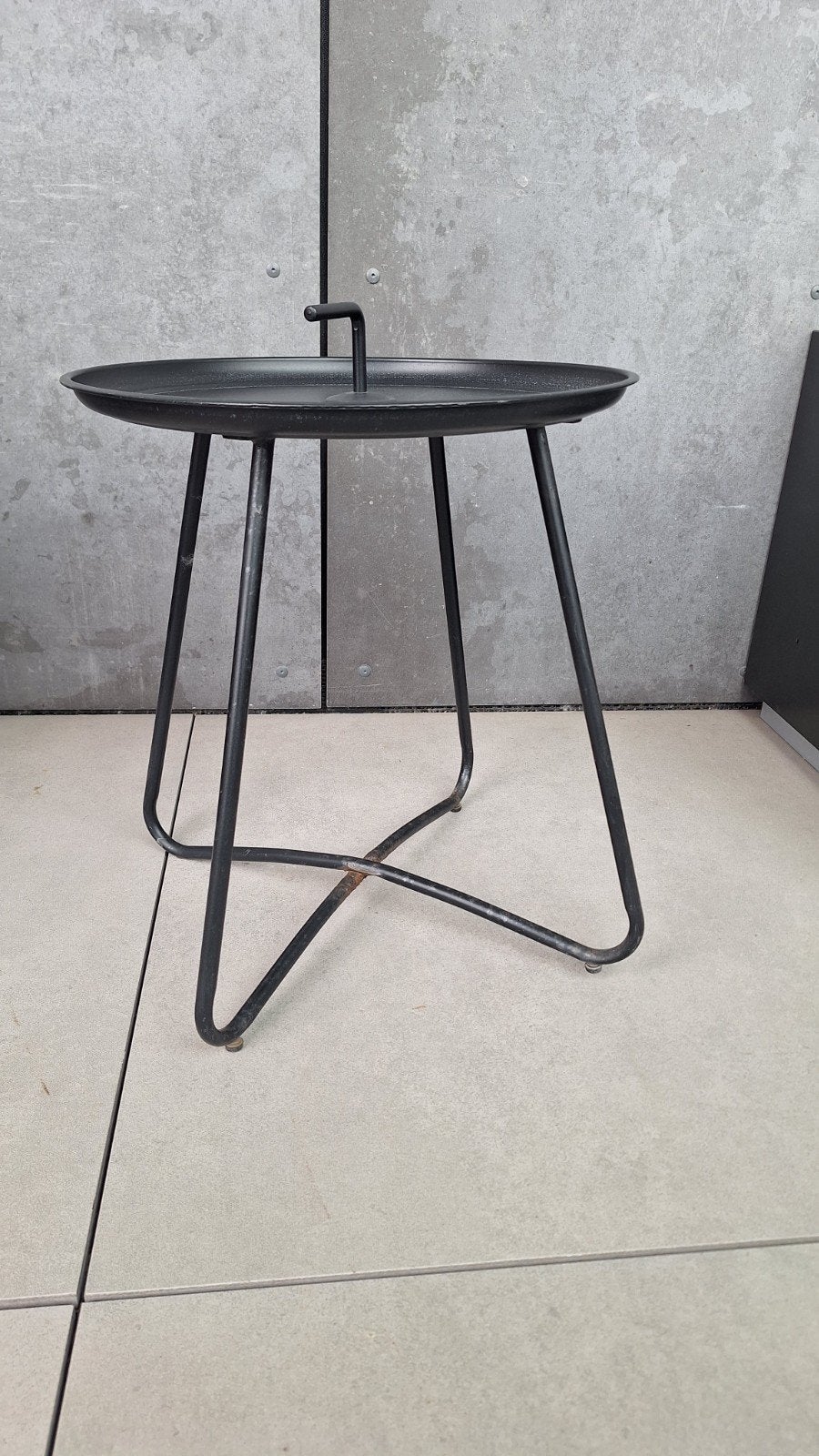 Table d'appoint, Enlèvement