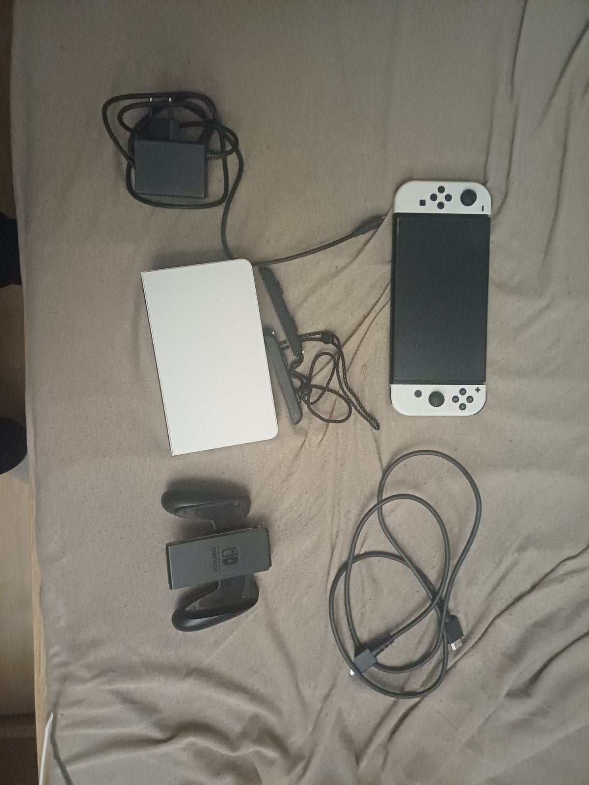 switch oled met alle toebehoren en case in goede staat, Ophalen, Zo goed als nieuw, Met 1 controller