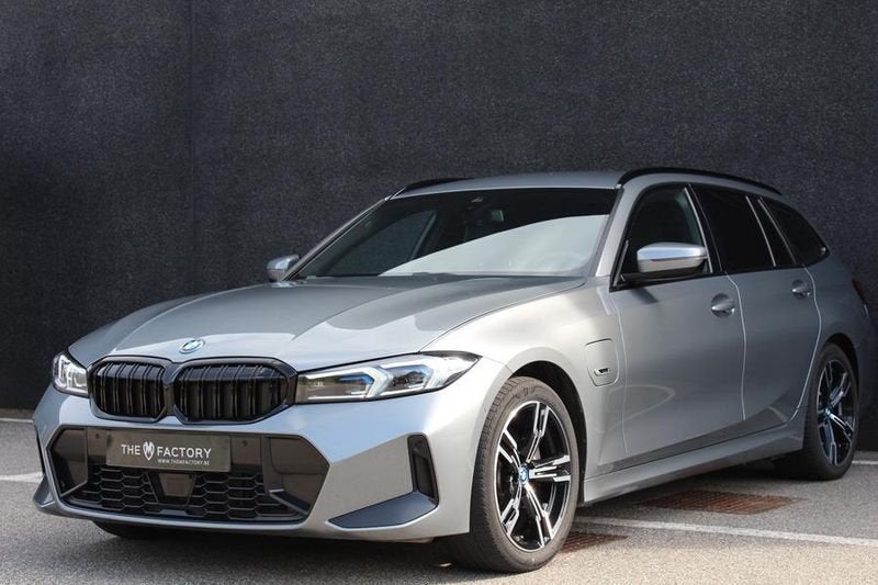 BMW Série 3, Automaat, 215 kW, 4 cilinders, Leder en Stof