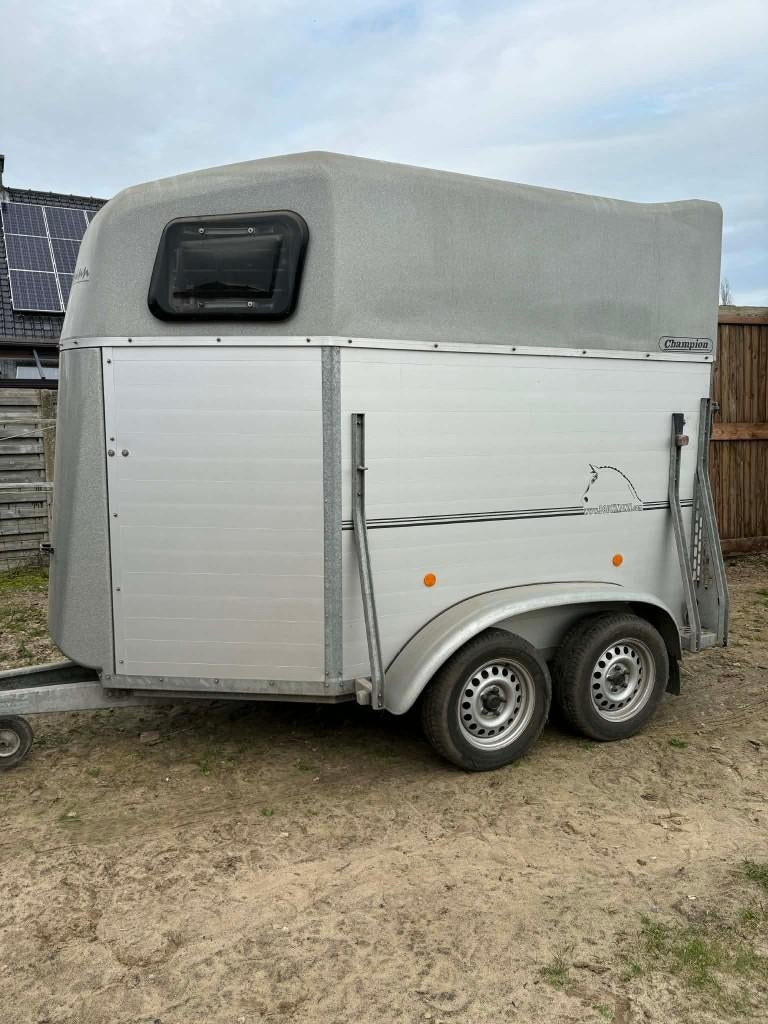 paardentrailer (Böckmann), Dieren en Toebehoren, Paarden en Pony's | Trailers en Aanhangwagens, Gebruikt, 2-paards trailer, Aluminium