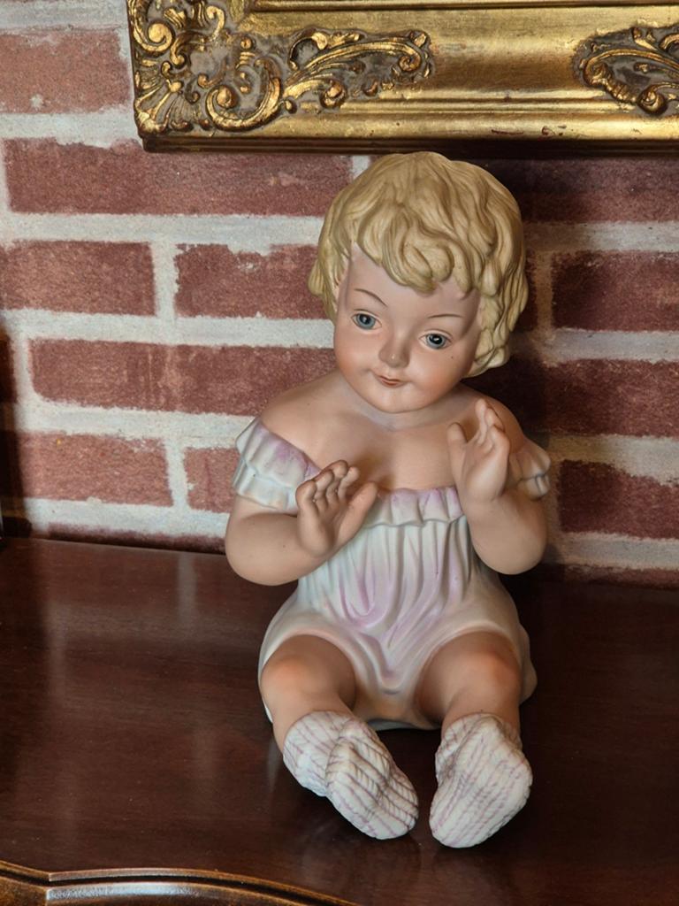 Baby in biscuit, Ophalen