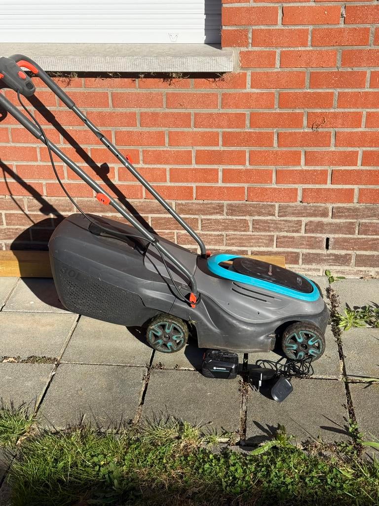 Gardena grasmachine met accu, Tuin en Terras, Ophalen, Zo goed als nieuw