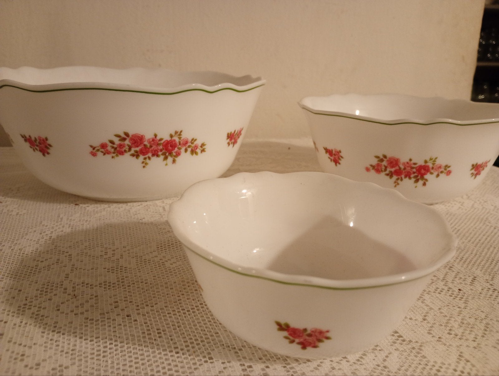 Set van 3 vintage Arcopal kommen, Ophalen