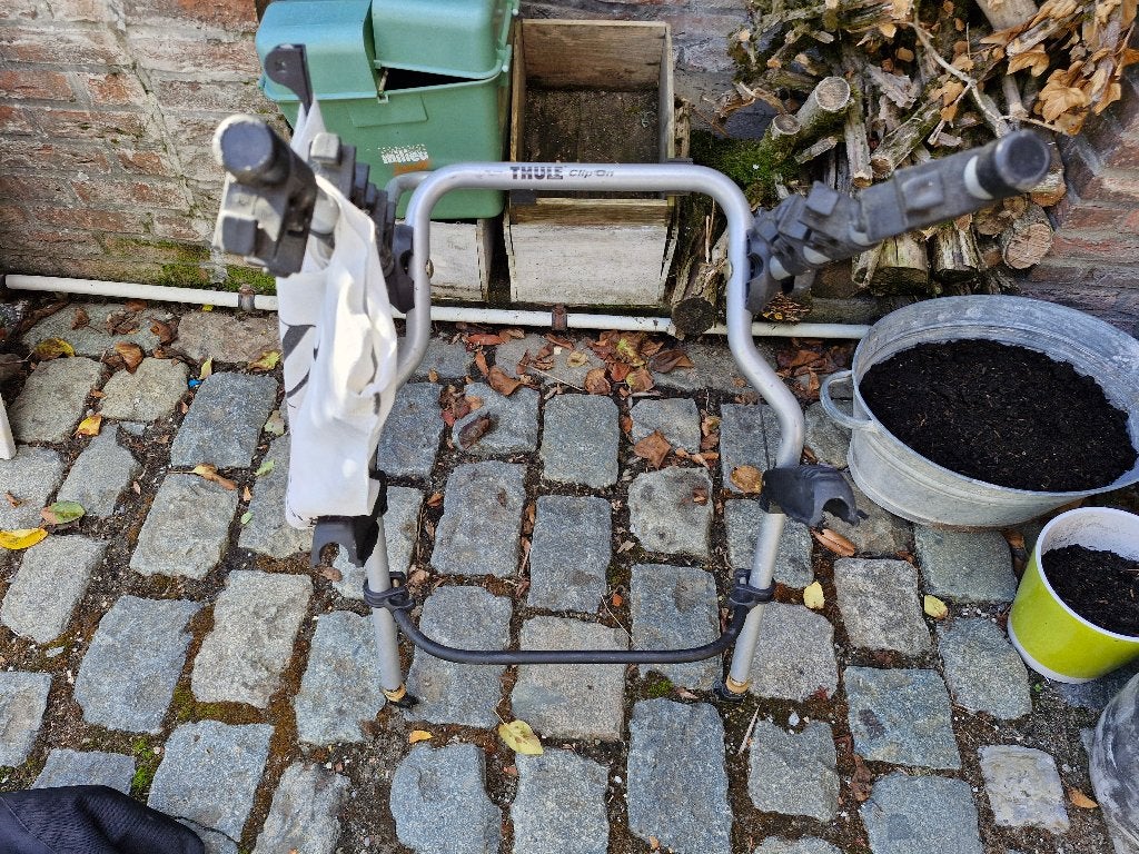 Thule fietshouder, Auto diversen, Ophalen, 2 fietsen, Gebruikt, Fietsendrager-accessoire
