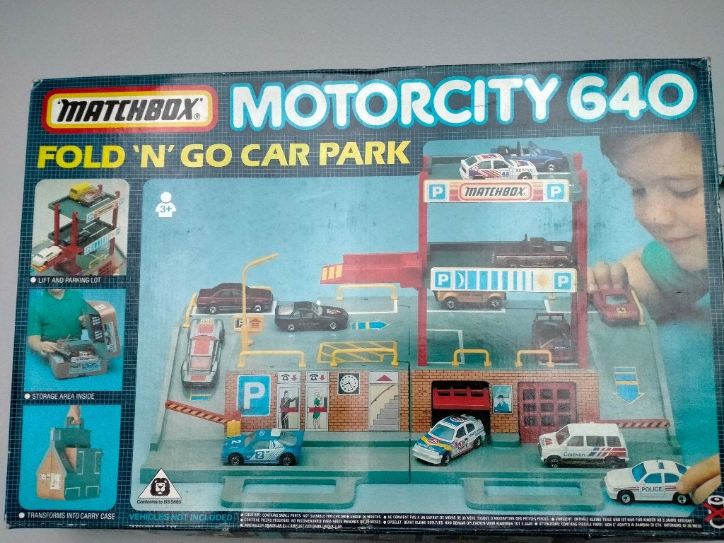 speelgoed garage matchbox, Ophalen, Zo goed als nieuw