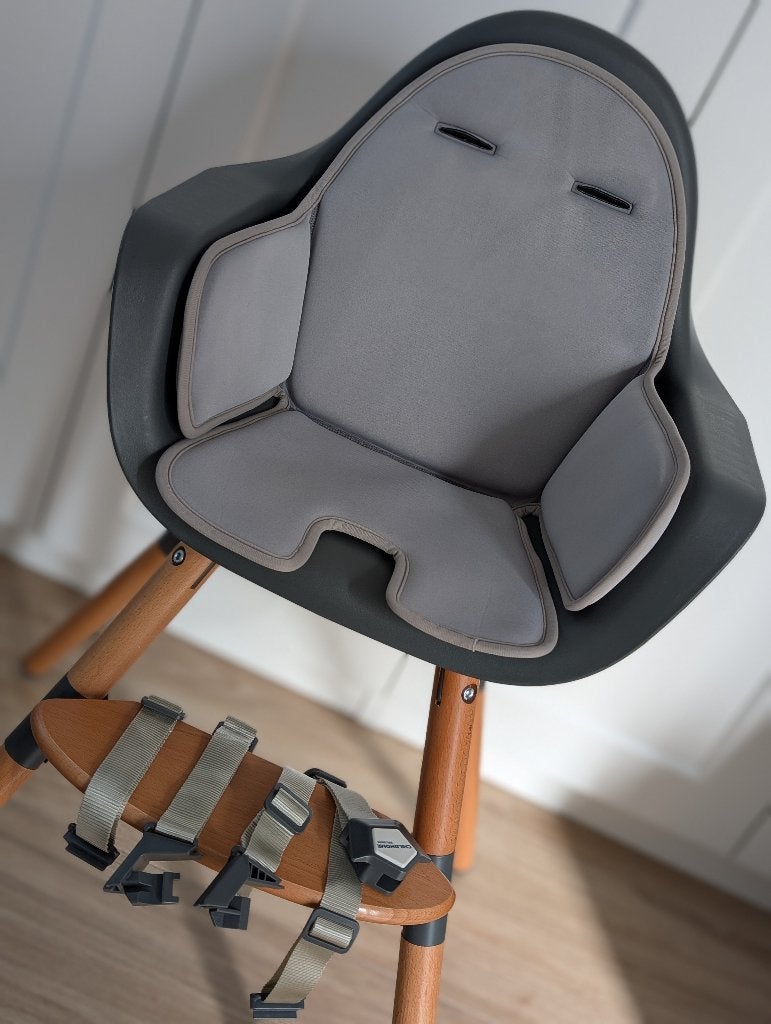 Babystoel, Childhome Evolu 2, Kinderen en Baby's, Kinderstoelen, Zo goed als nieuw, Meegroeistoel, Aanschuifbaar, Afneembaar eetblad