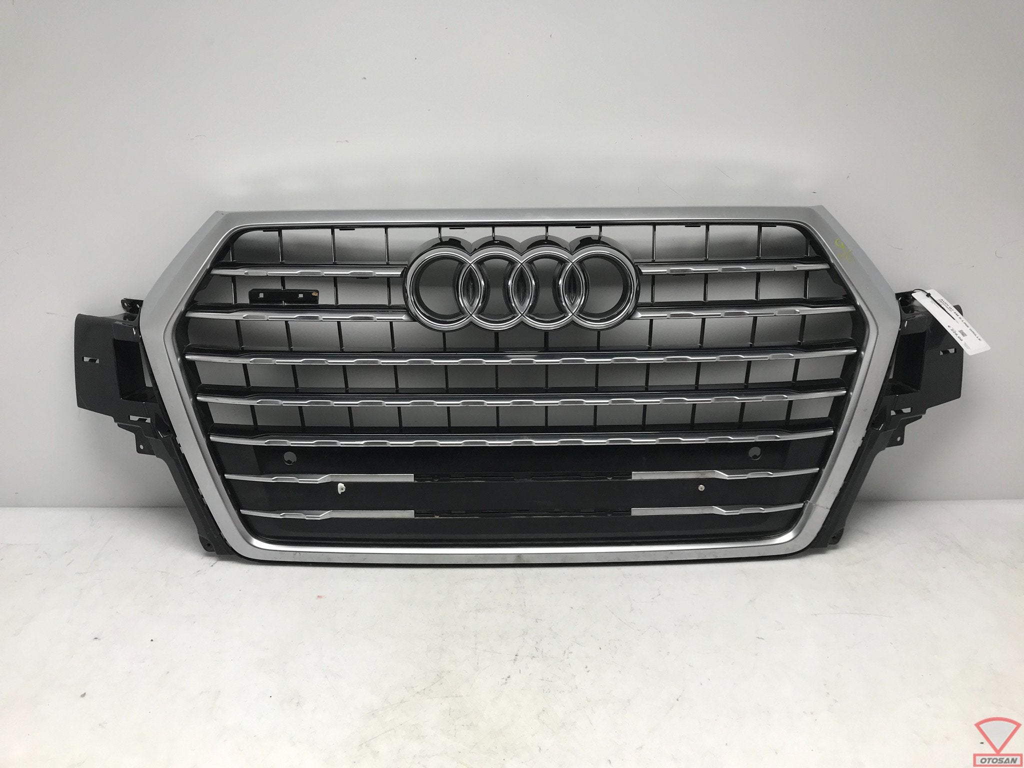 Audi Q7 4M S-Line Grille Grille Origineel! 4M0853651F, Auto-onderdelen, Gebruikt, Voor, AUDI AG, Auto-Union-Strasse 1
85045  Ingolstadt, DE