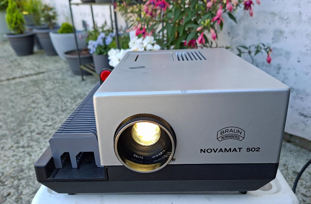 Braun Nürnberg Novamat 502, Audio, Tv en Foto, Diaprojectoren, Ophalen, Gebruikt