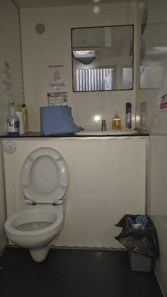 Toilettes, Enlèvement, Comme neuf, Toilettes