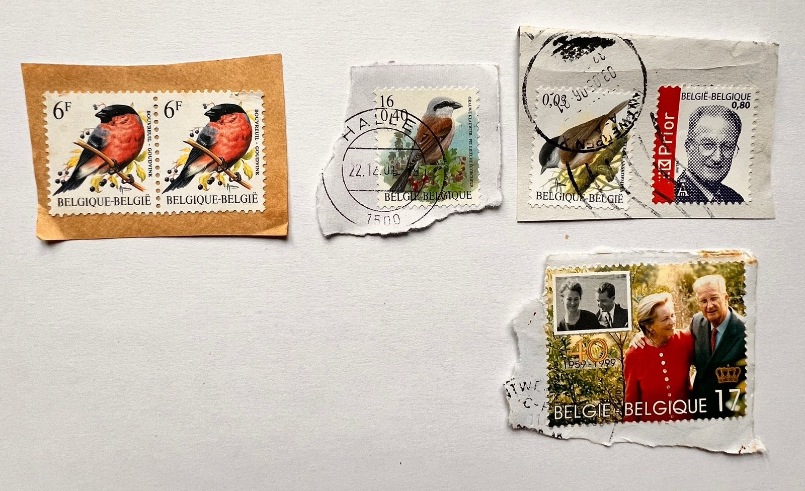 Belgische postzegels set vogels koningspaar op knipsel, Postzegels en Munten, Ophalen, Koningshuis