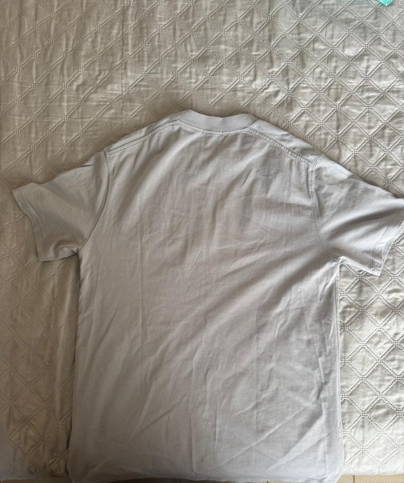 Balenciaga T-shirt grijs met groene letters, Ophalen, Maat 52/54 (L), Zo goed als nieuw, Grijs