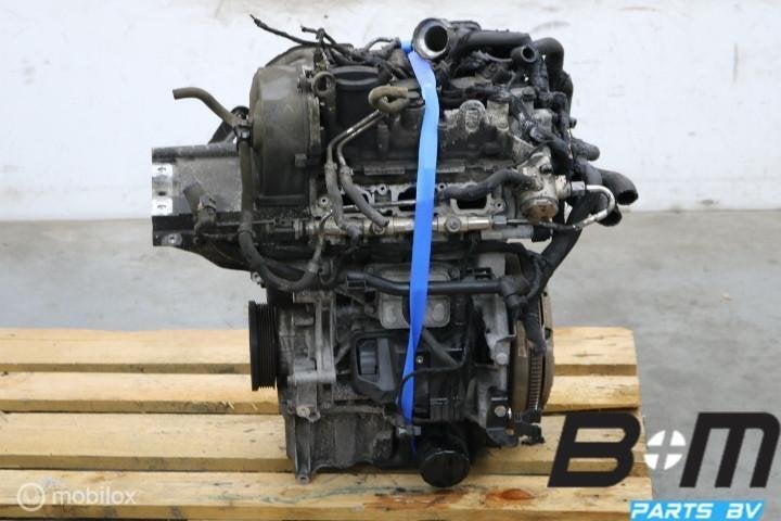 1.0TSI Benzine motor CHZC VW Golf 7 FL opknapper 04C100098E, Gebruikt