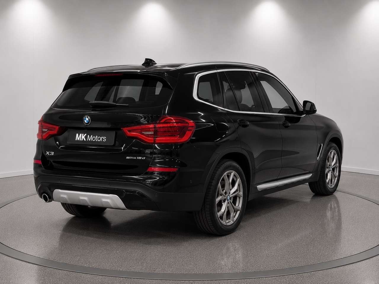 BMW X3 2.0 dA sDrive18 X Line | Adaptive LED | Sport Seats, Auto's, USB, 1995 cc, Zwart, 4 cilinders