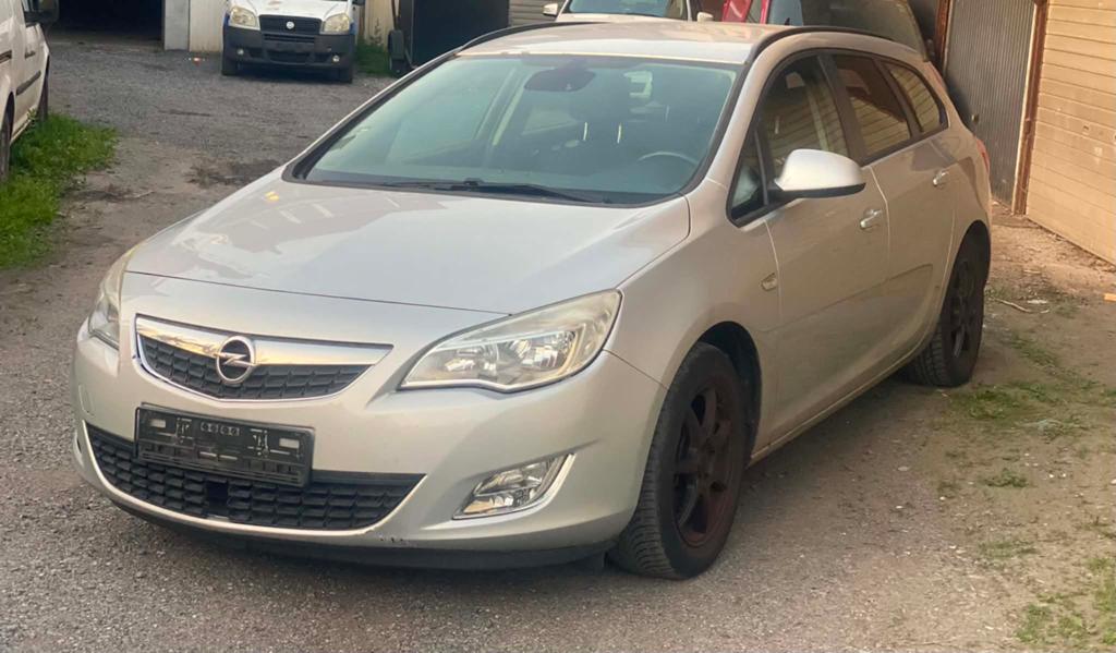 Je vend une Opel Astra 1.7 CDTI 110ch Démarre et roule, Auto's, Astra, Te koop, Boordcomputer, Elektrisch