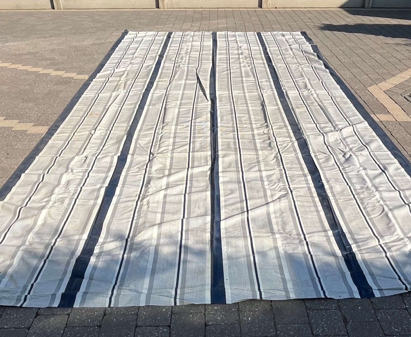 Tapis de sol, Enlèvement, Utilisé