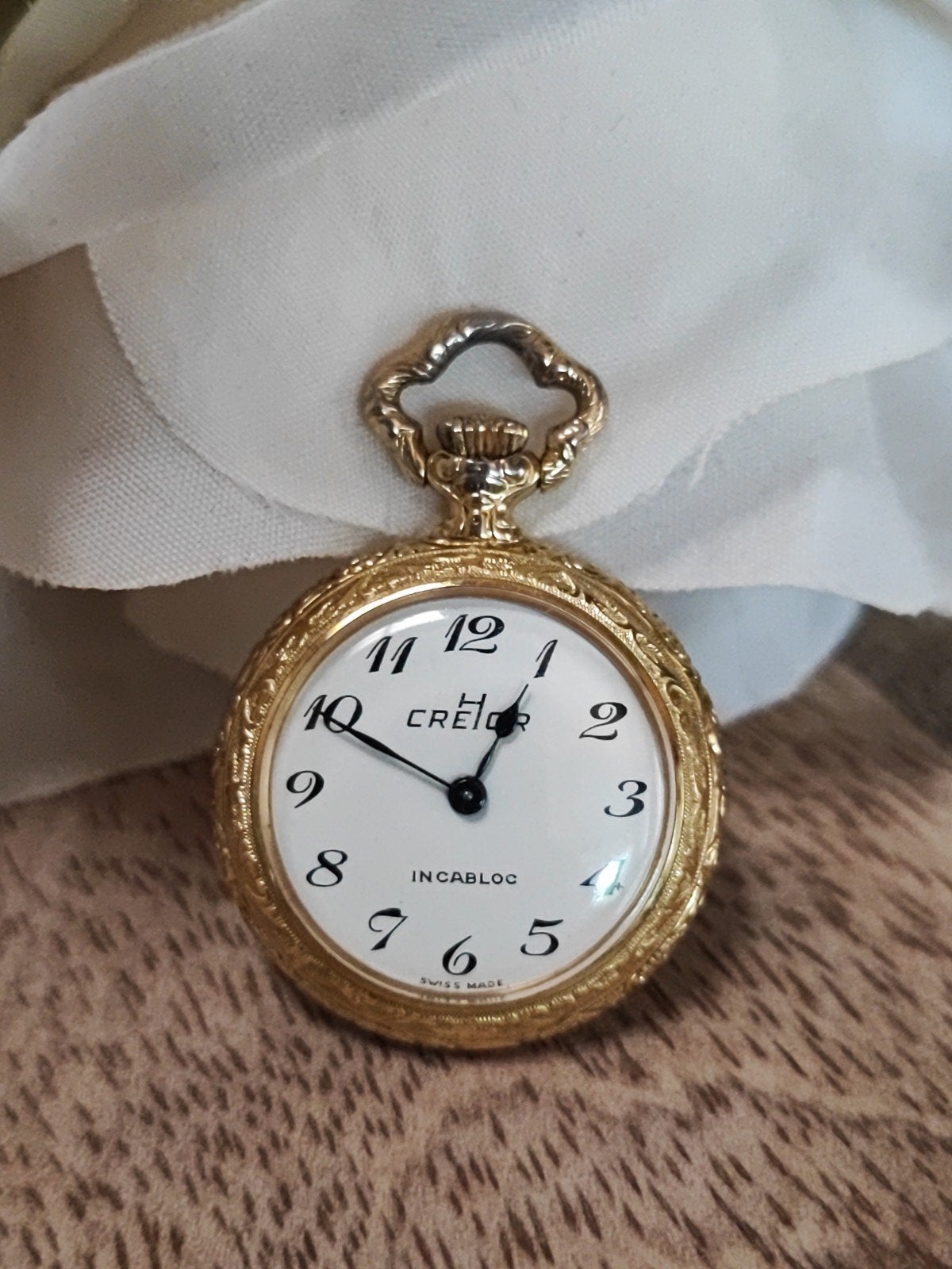 Rare Montre Pendentif Vintage "Crehor" éqmail bleu cobalt, Autres marques, Enlèvement ou Envoi, Acier, 1960 ou plus tard