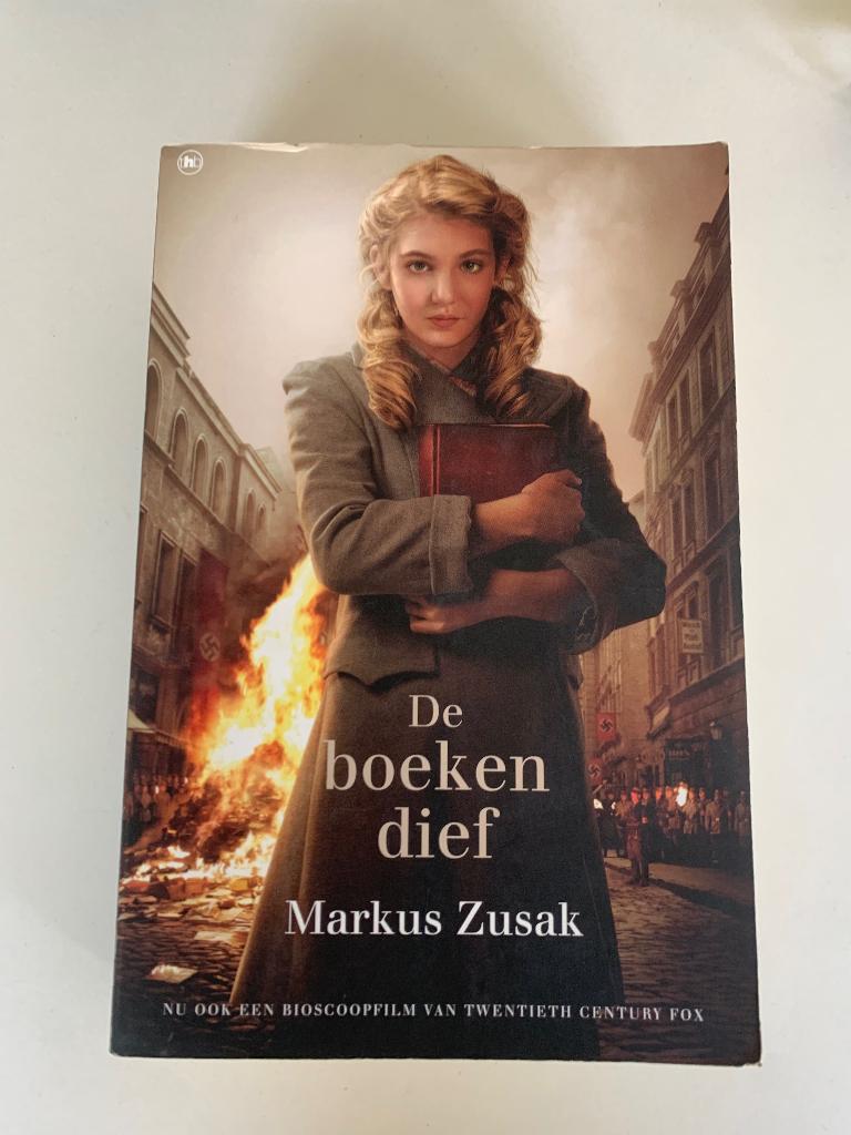 De boekendief, Markus Zusak In perfecte staat, Boeken, Ophalen of Verzenden, Tweede Wereldoorlog, Zo goed als nieuw