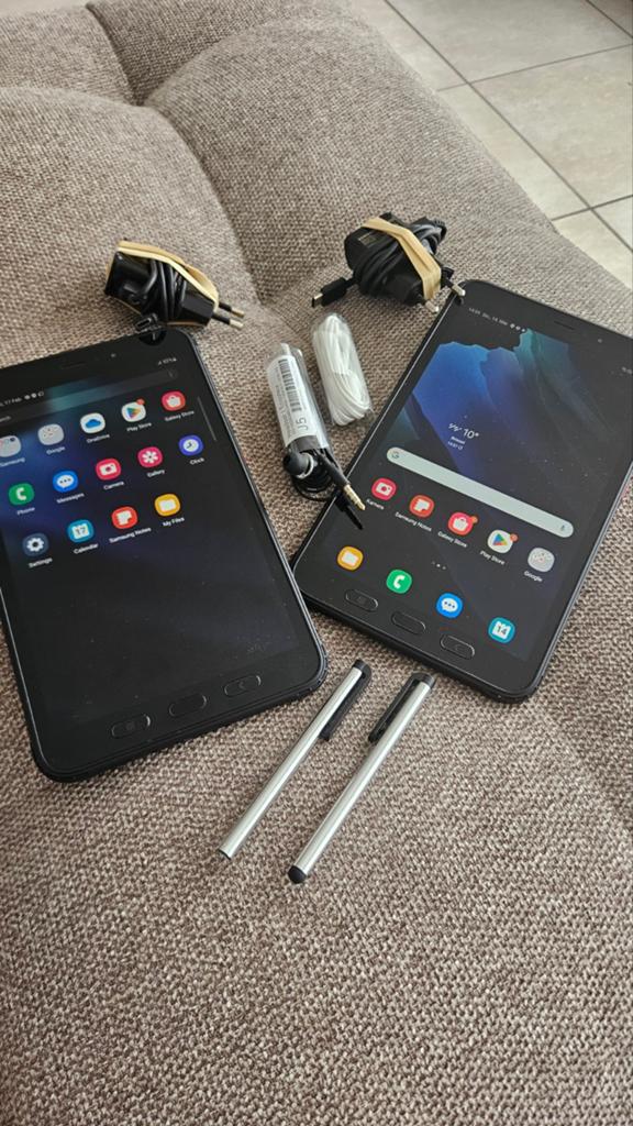 2 x Samsung Tab Active 3 avec 64 Go et carte SIM, Enlèvement