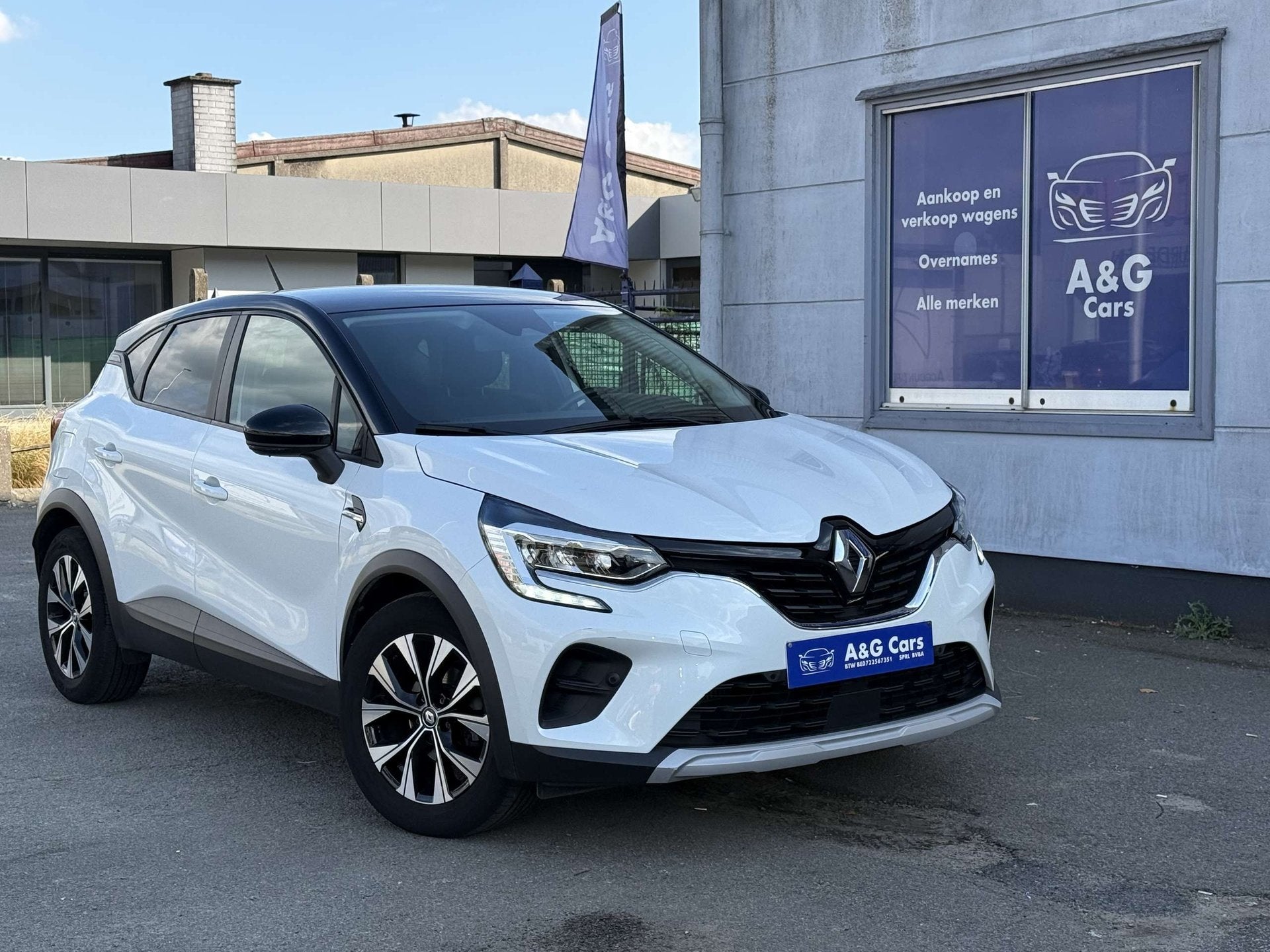 Renault Captur Captur 1.0 TCe Limited GPF Garantie 12 Maande, 121 g/km, Achat, https://public.car-pass.be/vhr/eab6cc1e-22d8-43b2-8c70-ea51a89d148b