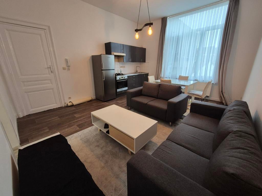Appartement meublé à louer – Anderlecht
750 € / mois, Immo, Appartementen en Studio's te huur