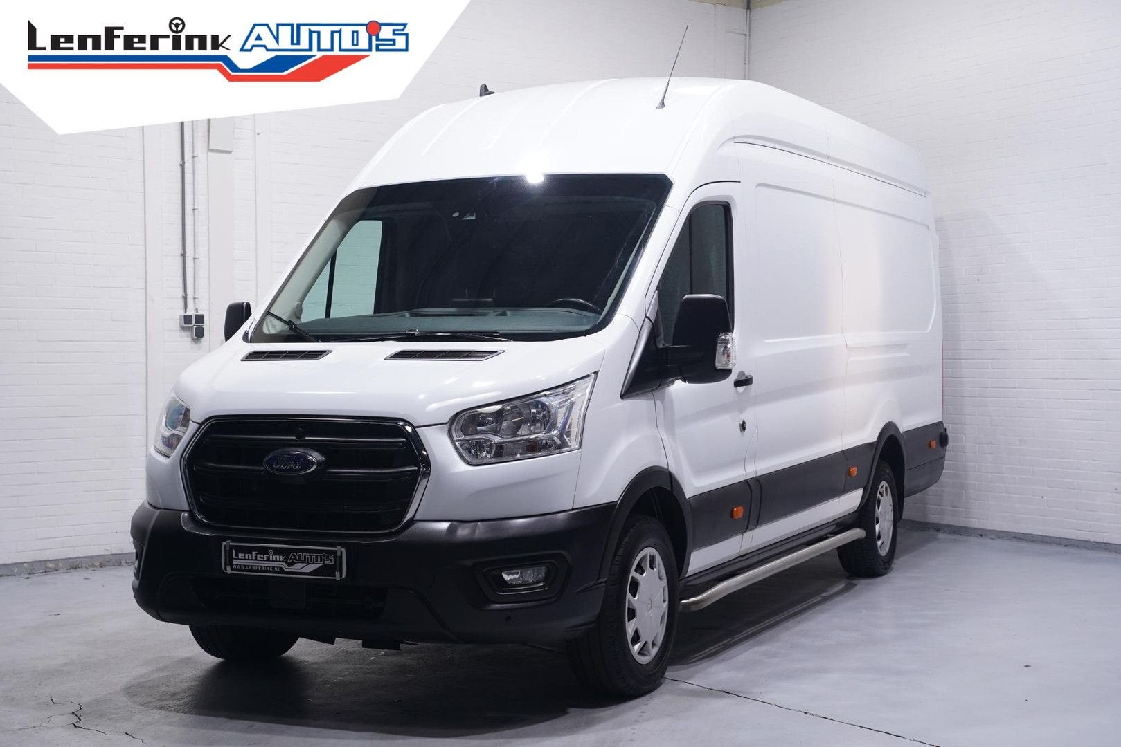 Ford Transit 350 2.0 TDCI L4H3 Trend RWD Airco Camera Export, Auto's, Bestelwagens en Lichte vracht, Parkeersensor, Bedrijf, 253 g/km