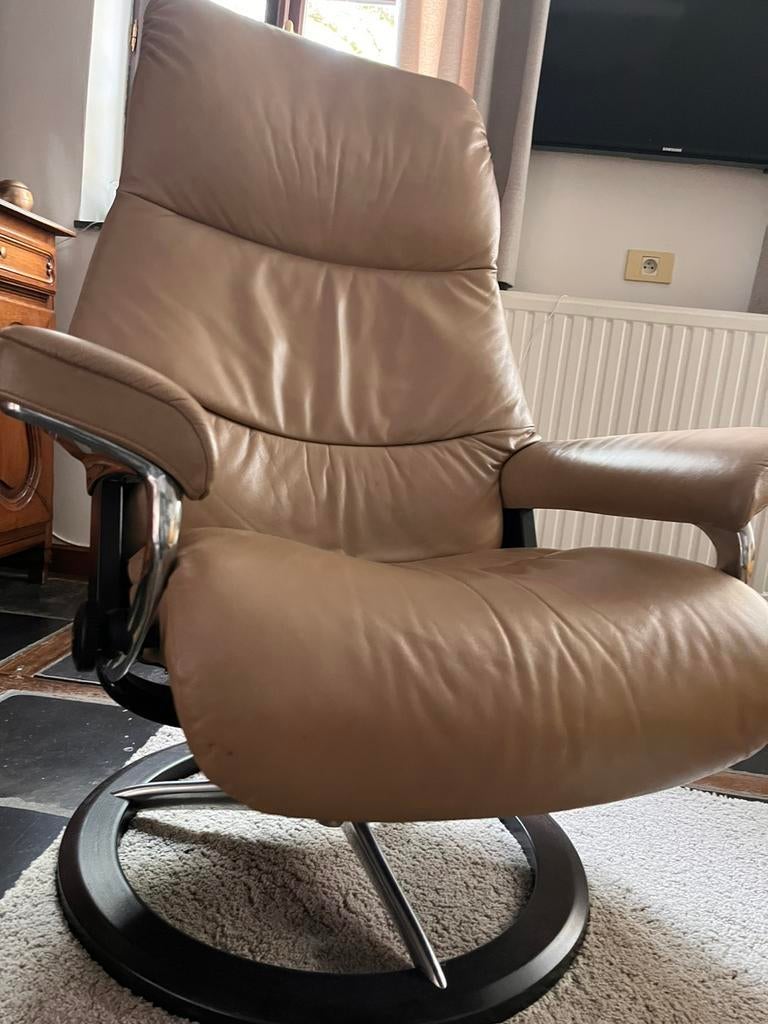 Fauteuil Stressless beige avec pose pieds, Ophalen, Gebruikt, Fauteuil cuir, 50 tot 75 cm