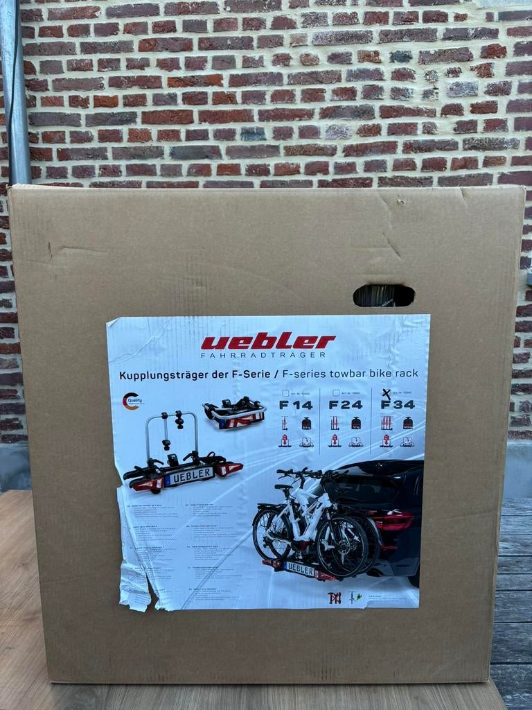 Porte velo Uebler F34 (3 vélos) Neuf (jamais déballé), Neuf, 3 vélos ou plus, Enlèvement, Porte-hayon