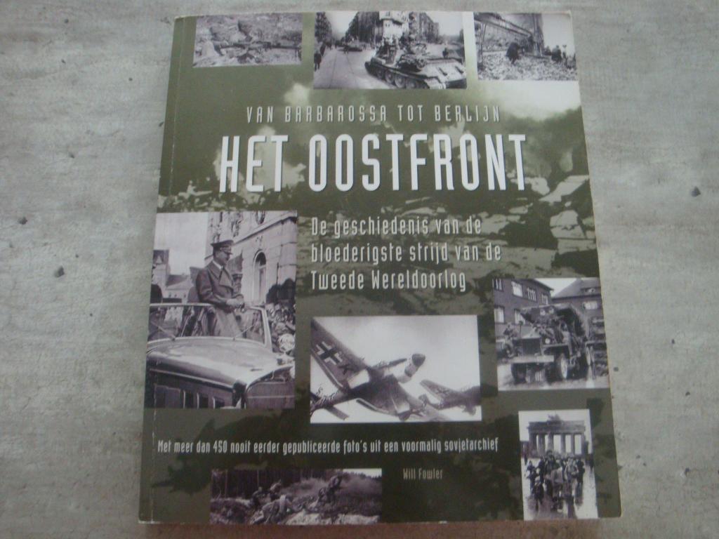 HET OOSTFRONT, Boeken, Oorlog en Militair, Gelezen, Tweede Wereldoorlog, Ophalen of Verzenden