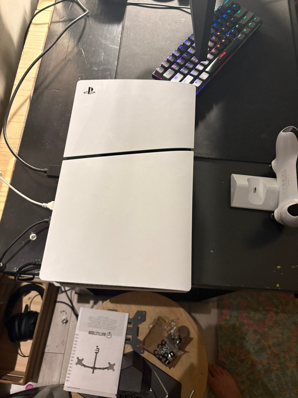 Ps5 slim Digital Edition + Controler + Oplaaddok= Zeer goed, Ophalen, Zo goed als nieuw, Controller, PlayStation 5