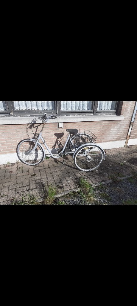 Te koop driewieler. Staat buiten., Fietsen en Brommers, Ophalen