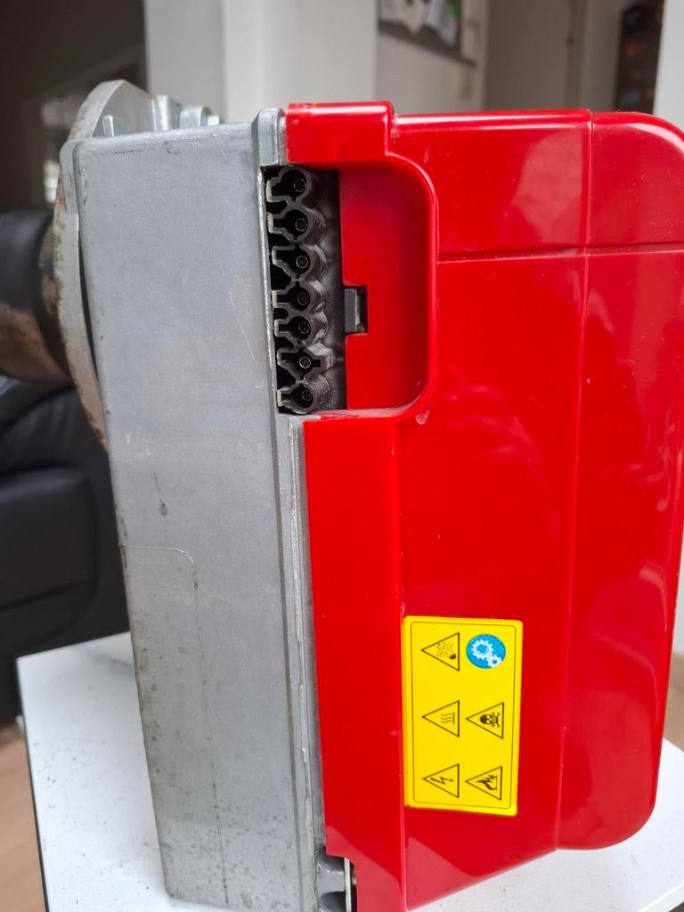 Brûleur peu servi Ruello pour au moins 8 radiateurs, Bricolage & Construction, Chauffage & Radiateurs