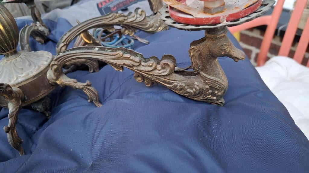 Lustre avec chevaux, lustre en forme de cheval., Animaux & Accessoires, Reptiles & Amphibiens | Accessoires, Enlèvement