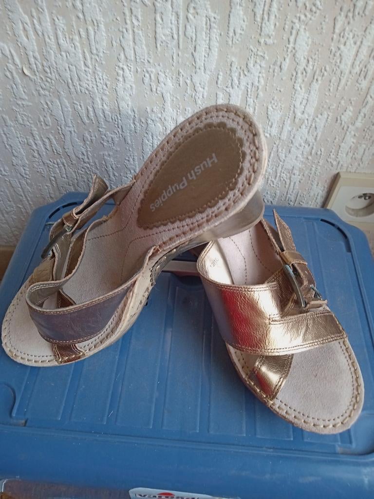 Sandales compensées Hush Puppies 38 Neuf, Neuf, Autres couleurs, Enlèvement, Hush puppies