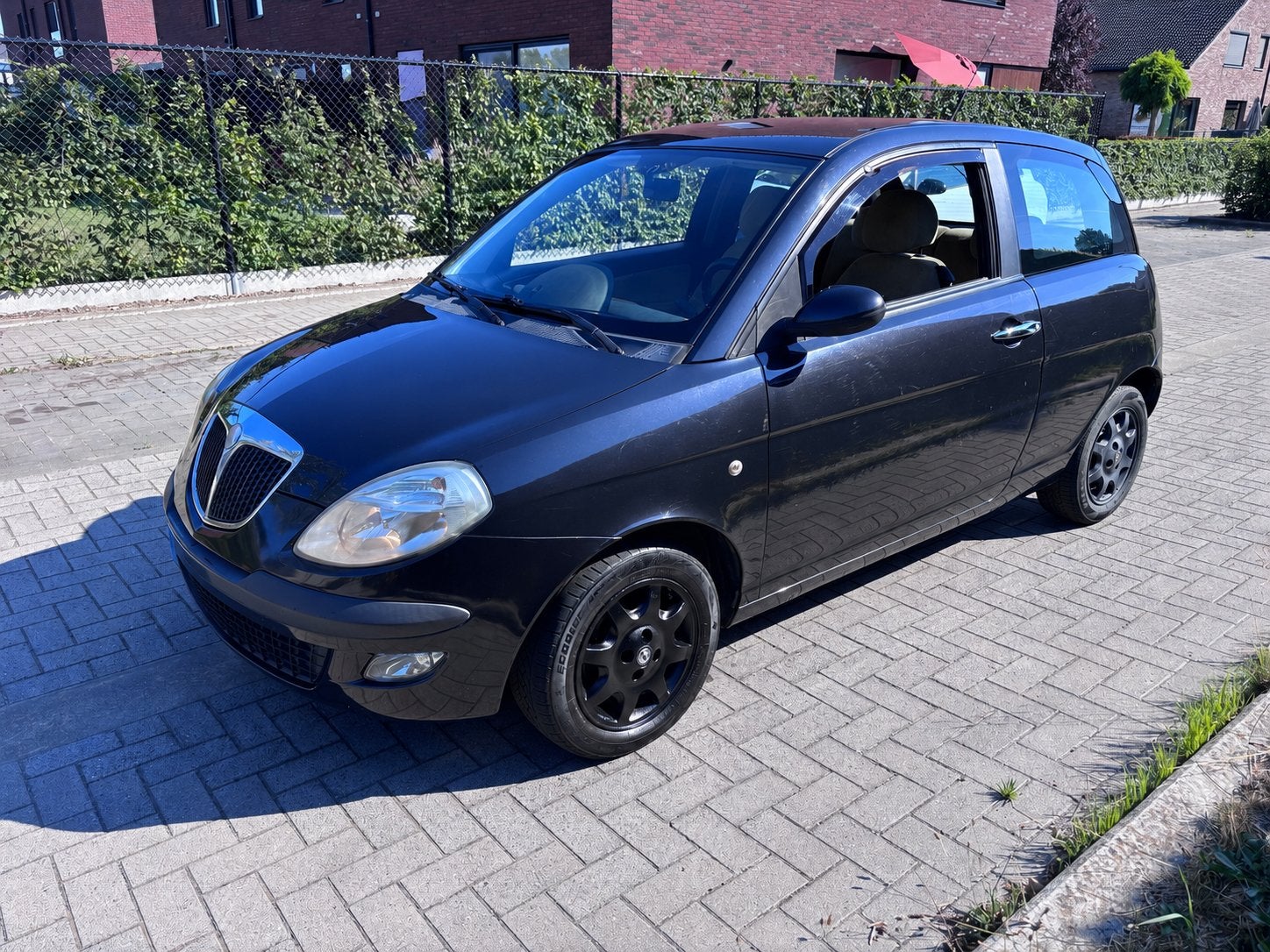Lancia Ypsilon 1.2 benzine Euro 4, 1242 cm³, Achat, Boîte manuelle, 5 places